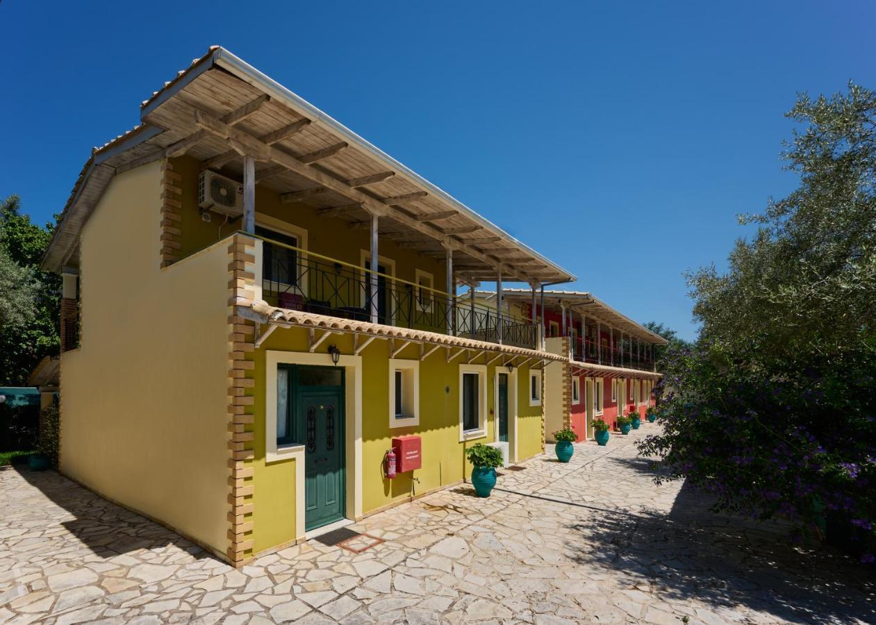 Villaggio Maistro 圣爱奥尼斯米科 外观 照片