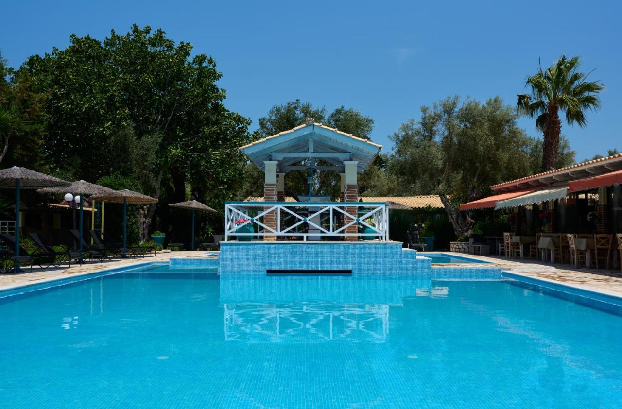 Villaggio Maistro 圣爱奥尼斯米科 外观 照片