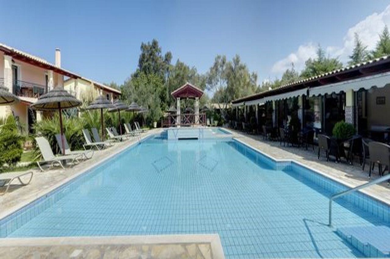 Villaggio Maistro 圣爱奥尼斯米科 外观 照片