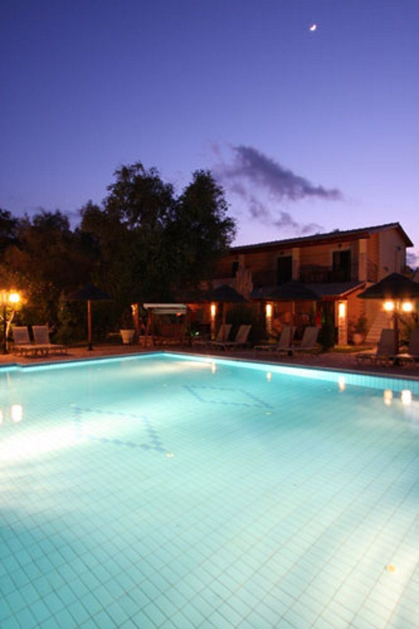 Villaggio Maistro 圣爱奥尼斯米科 外观 照片